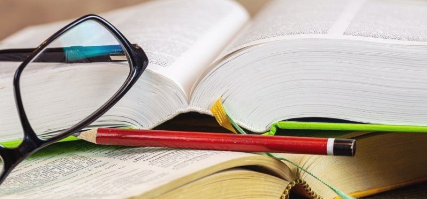 Друк підручників і навчальної літератури – переваги індивідуального виготовлення